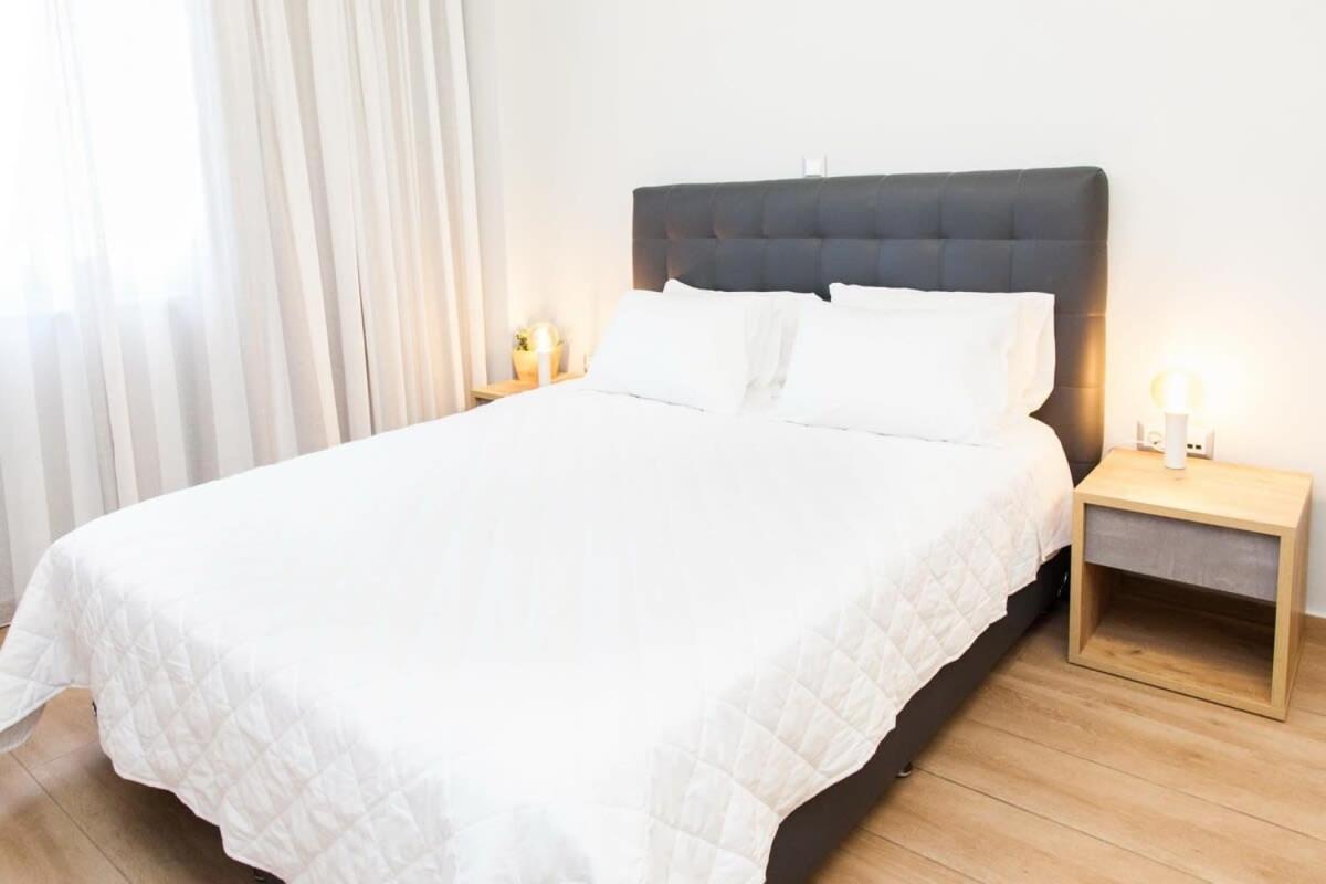 Contemporary And Chic Apartment In Central Athens Atenas Exterior foto